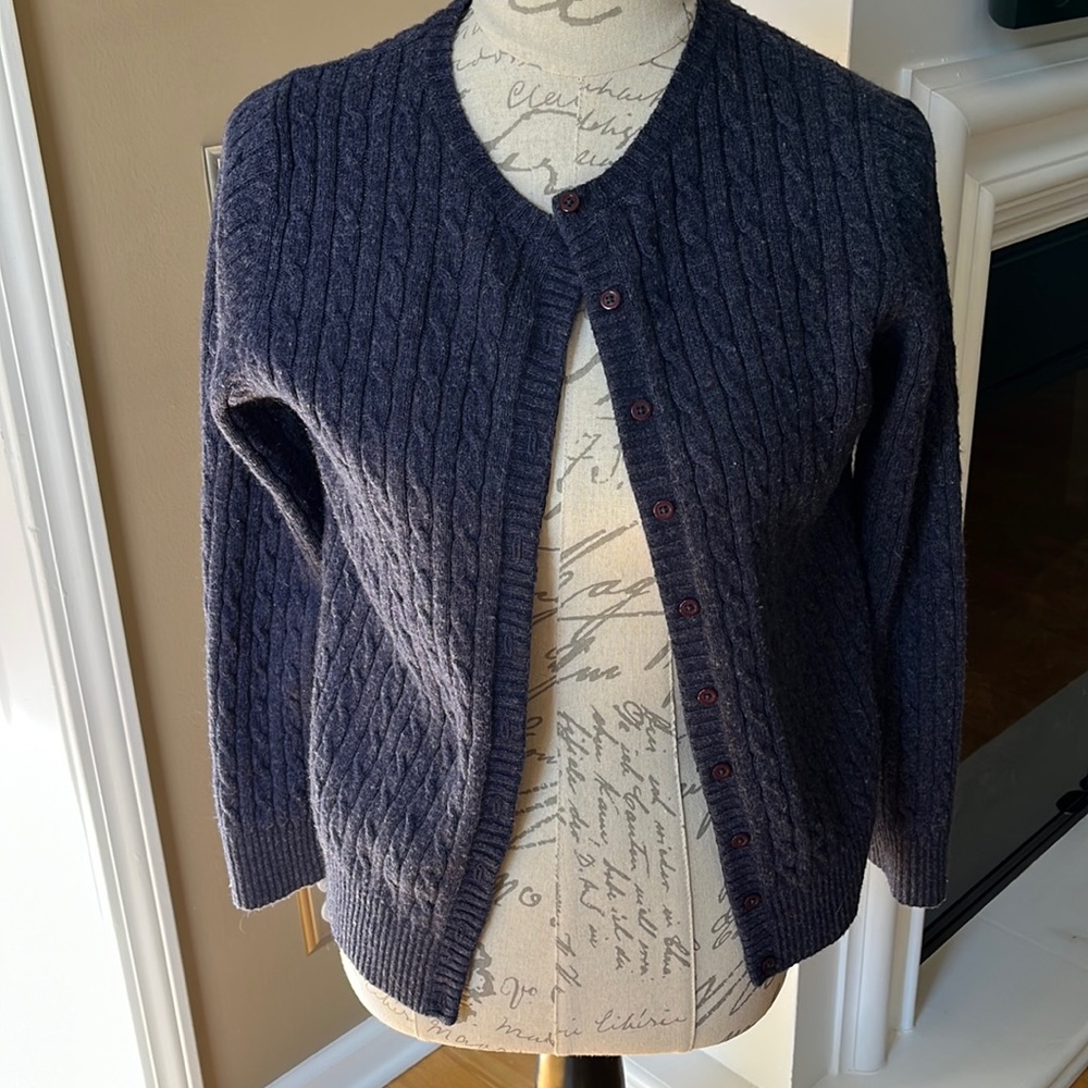 L.L. Bean vintage lambs wool cardigan size M